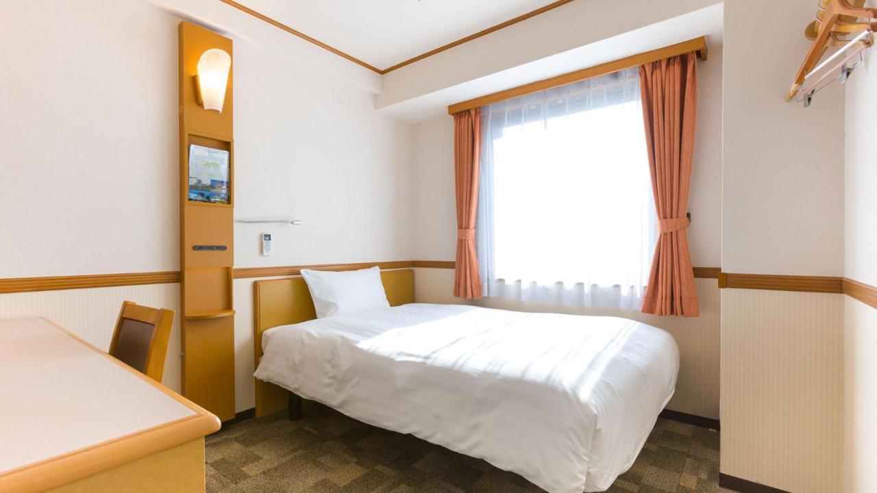 Toyoko Inn Osaka Hankyu Juso-Eki Nishi-Guchi No.1 Exterior photo